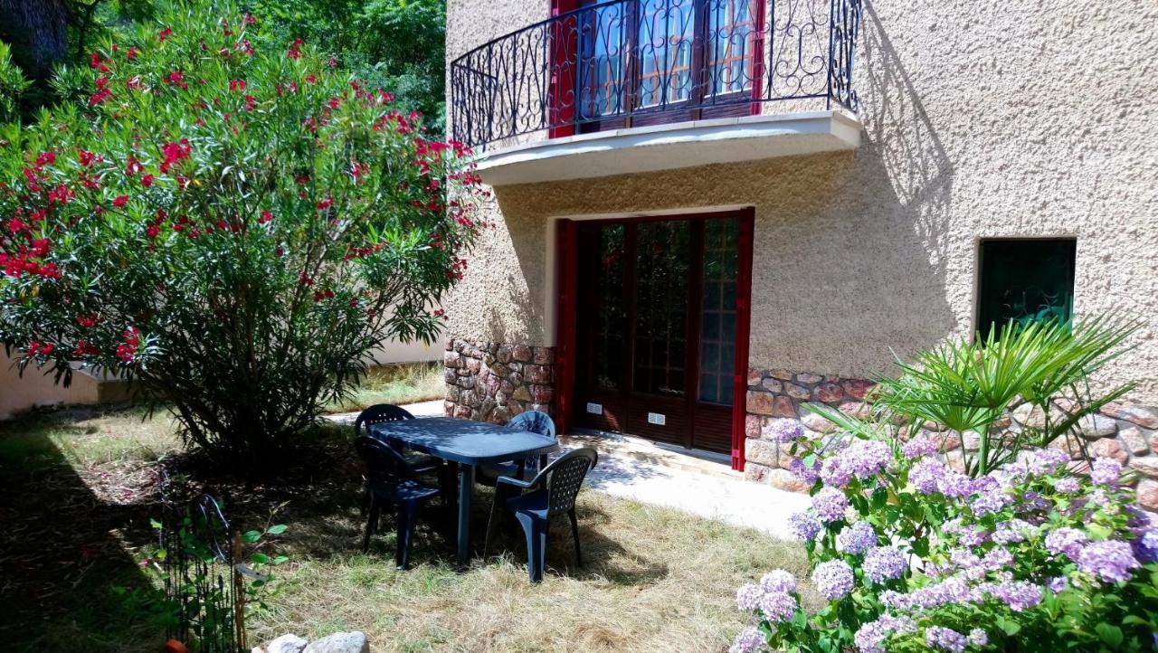 Appartement 48 M2 Avec Jardin Au Rdc Dans Villa A 5 Min A Pied Des Thermes De Vernet-Les-Bains, Location De Samedi A Samedi Exteriér fotografie